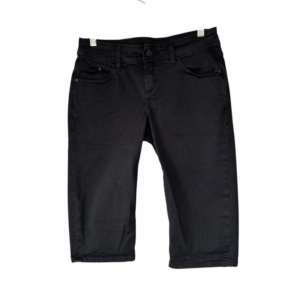 Tommy Bahama Black Denim Clam Digger Shorts Pants, Size 2